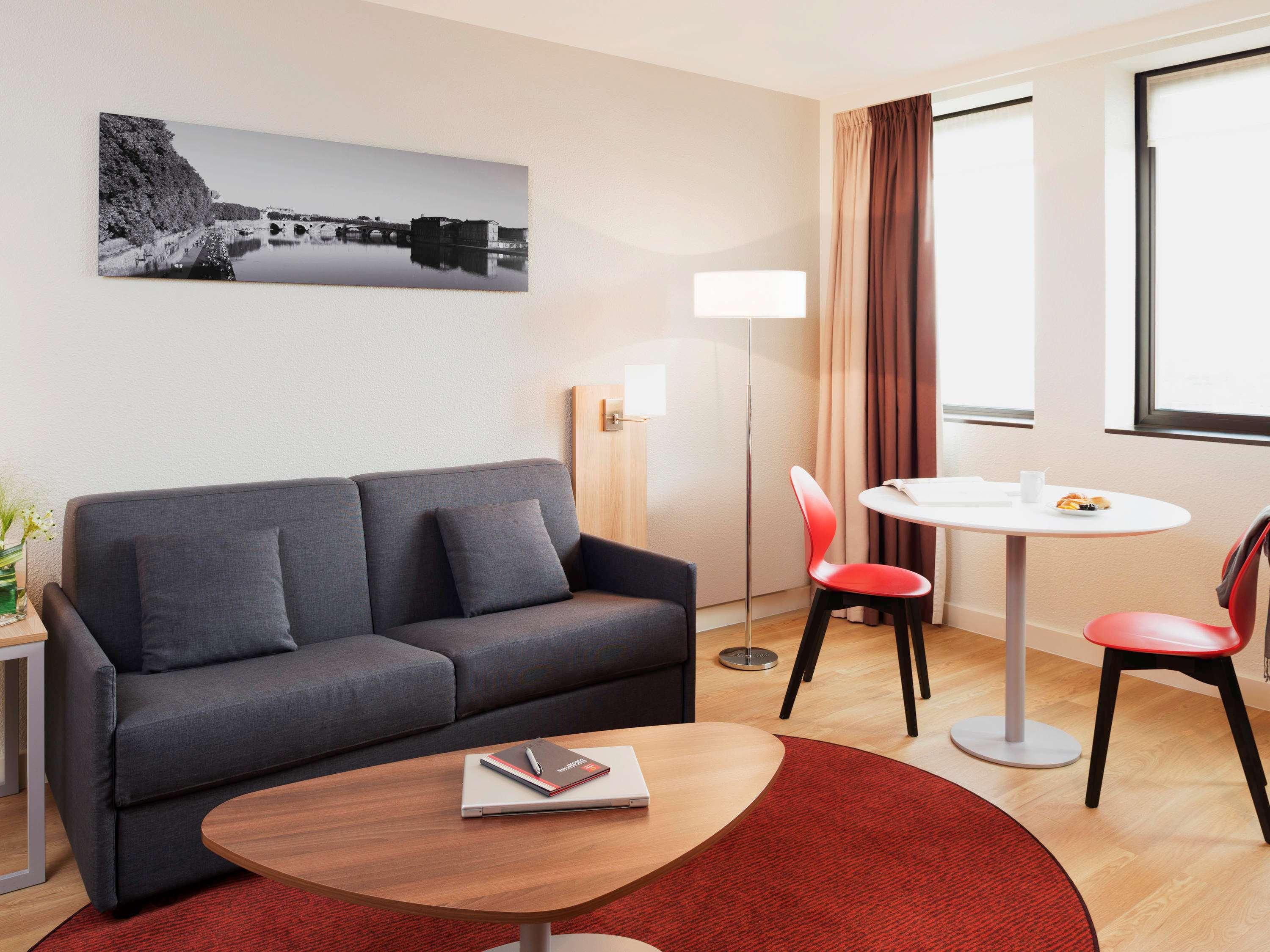 Adagio Centre Ramblas Aparthotel