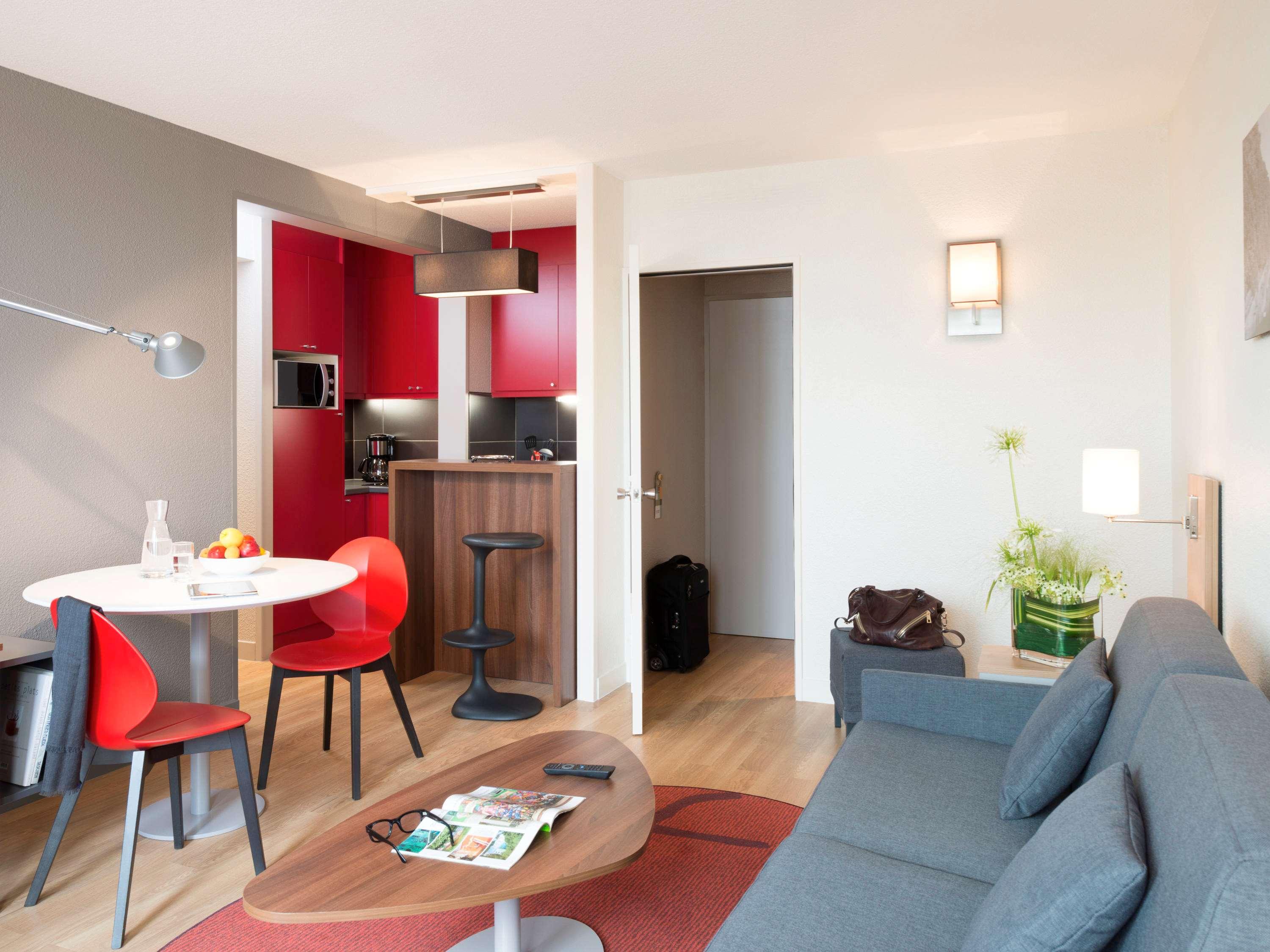 Adagio Centre Ramblas 4*